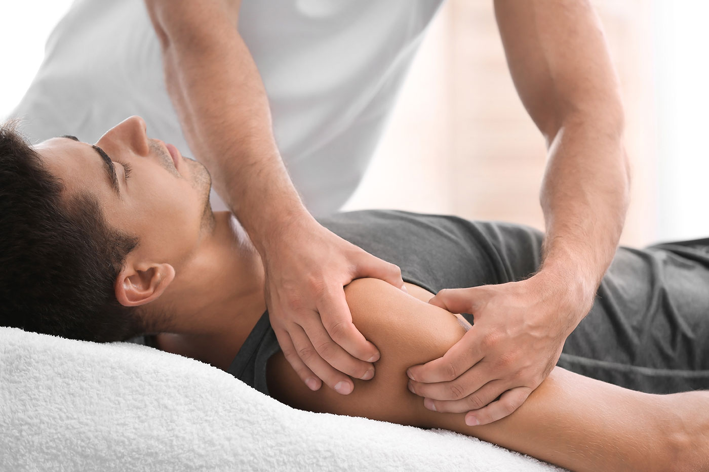 physical-therapy-adjustment-manual-technique-to-strengthen-and-heal